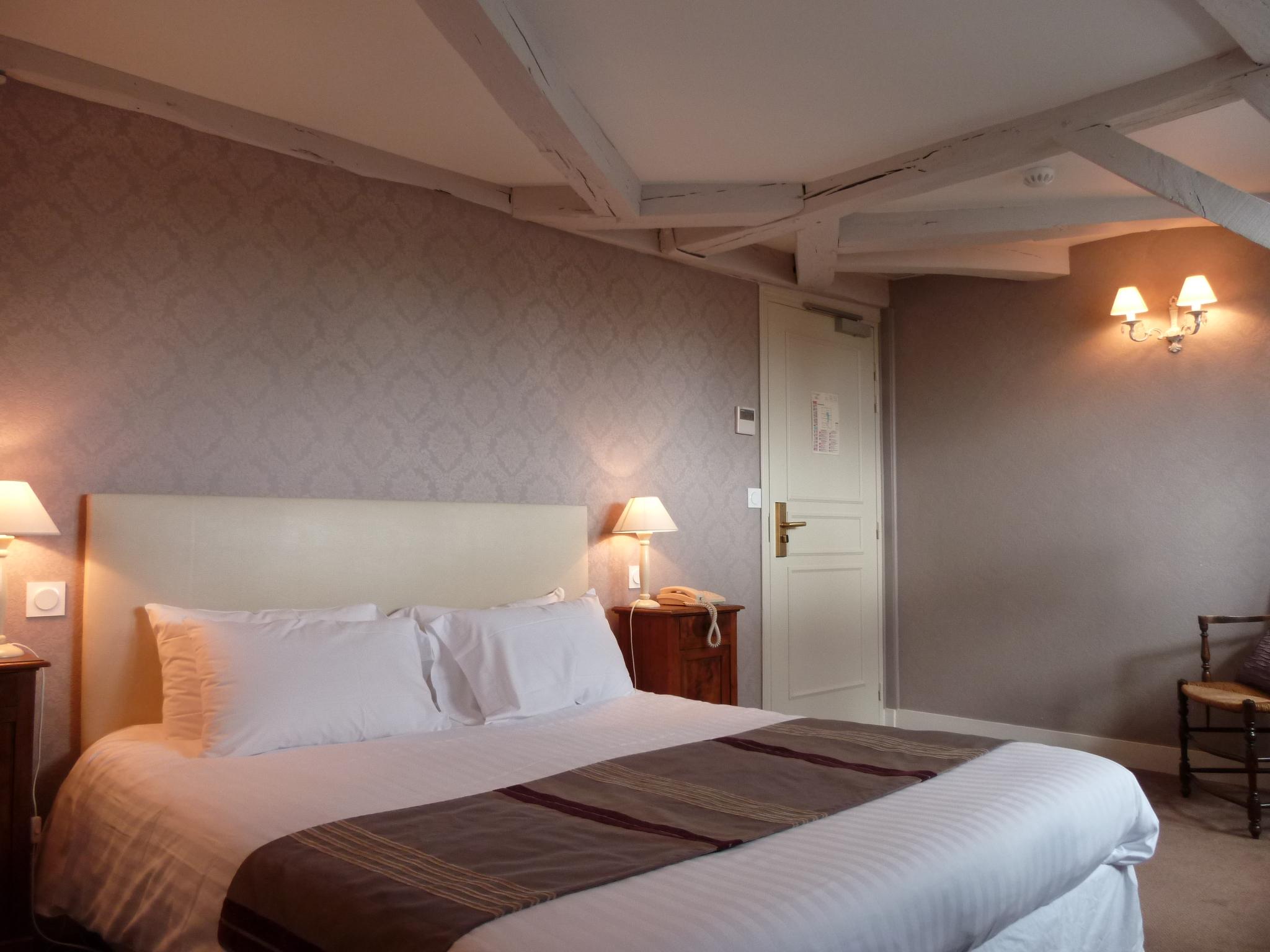 אזאי-לה-רידיו Hotel Grand Monarque מראה חיצוני תמונה