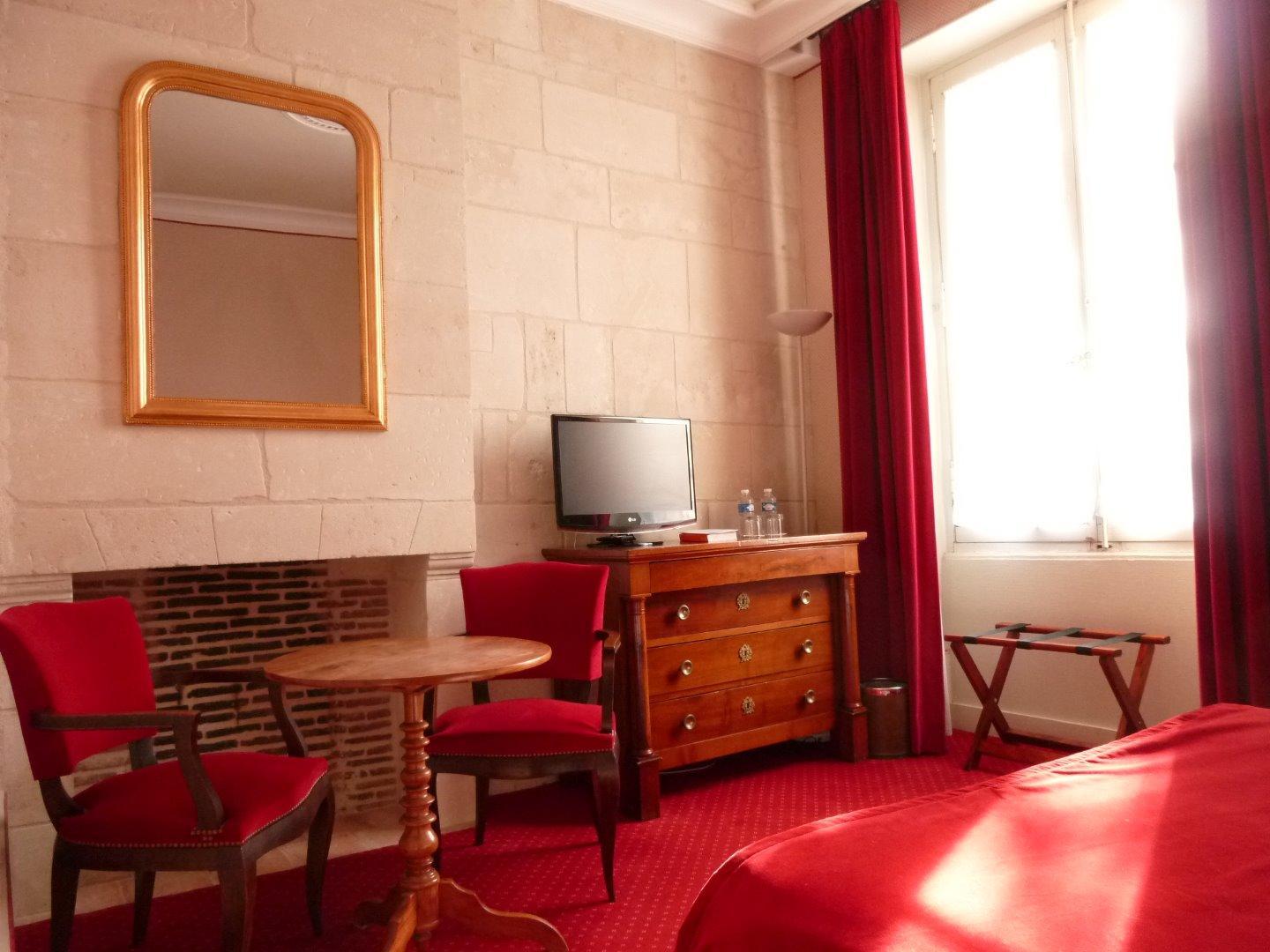 אזאי-לה-רידיו Hotel Grand Monarque מראה חיצוני תמונה