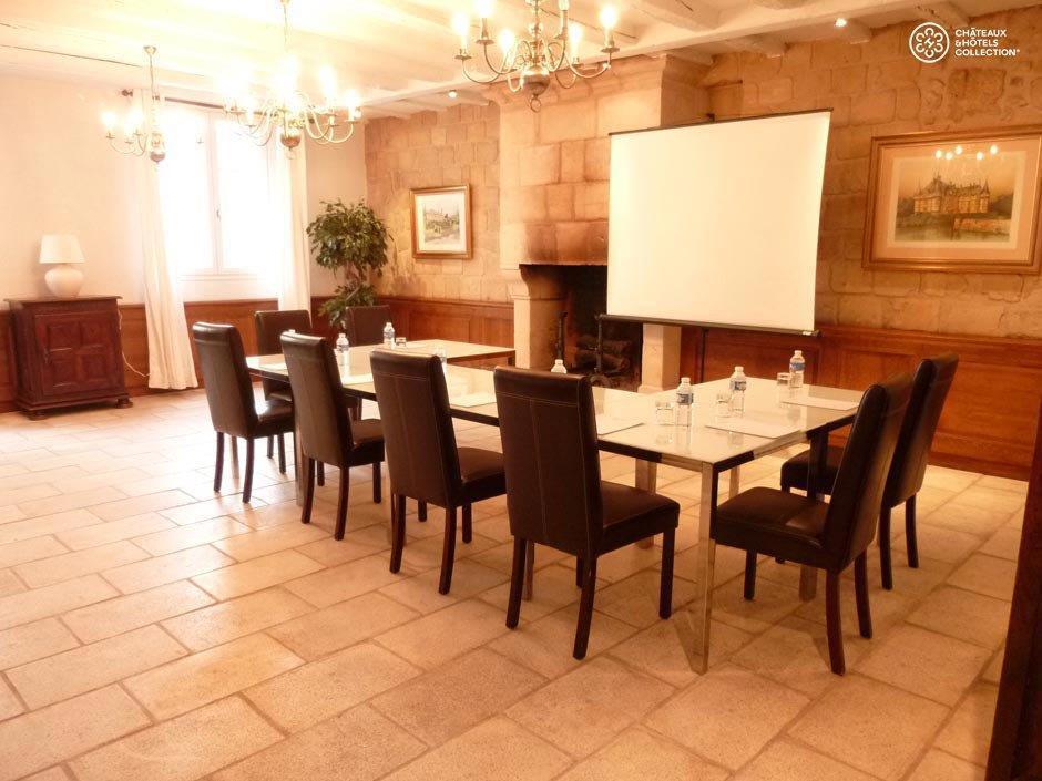 אזאי-לה-רידיו Hotel Grand Monarque מתקנים תמונה
